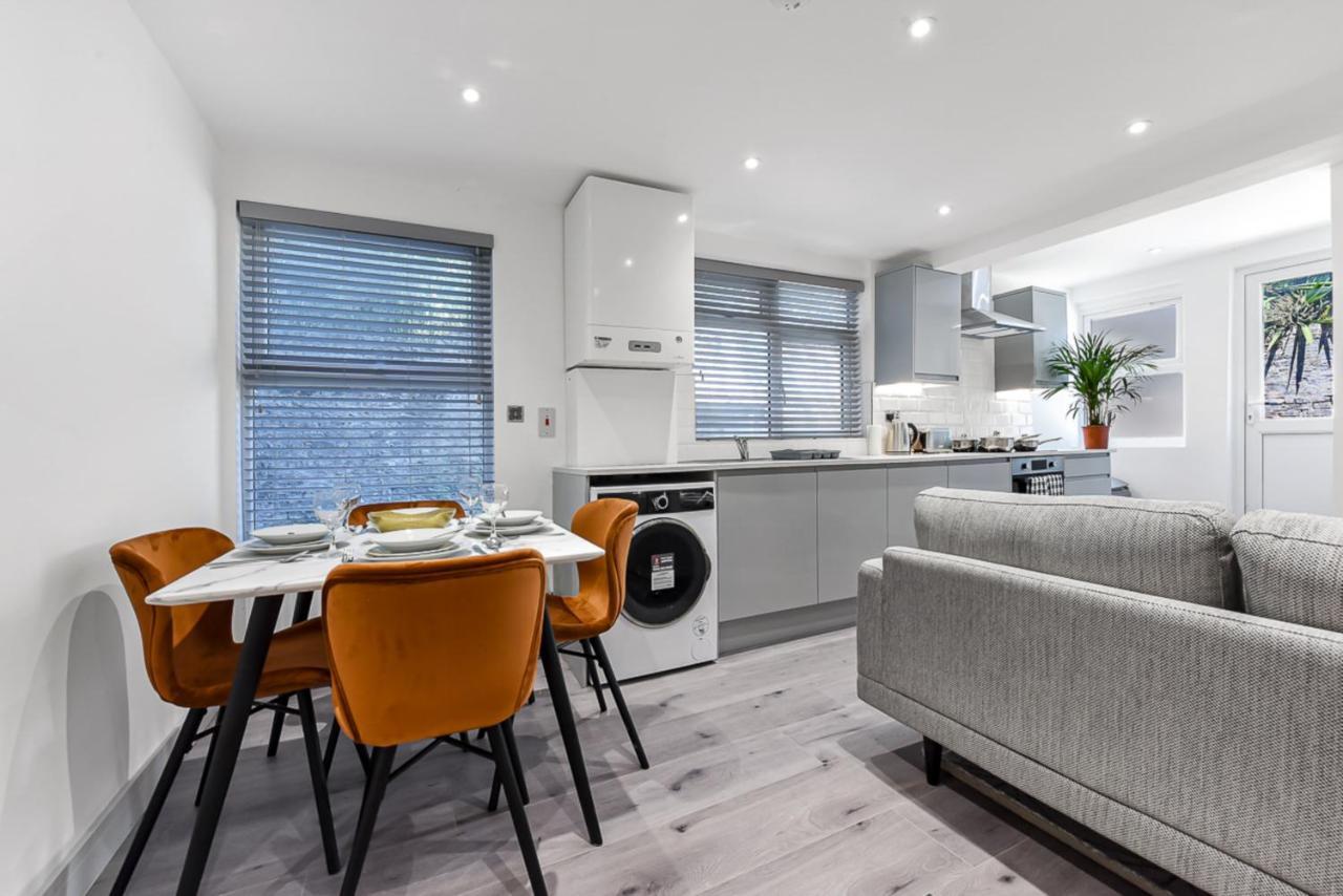 Lovely 2 Bedroom Apartment In Greater London Eksteriør billede