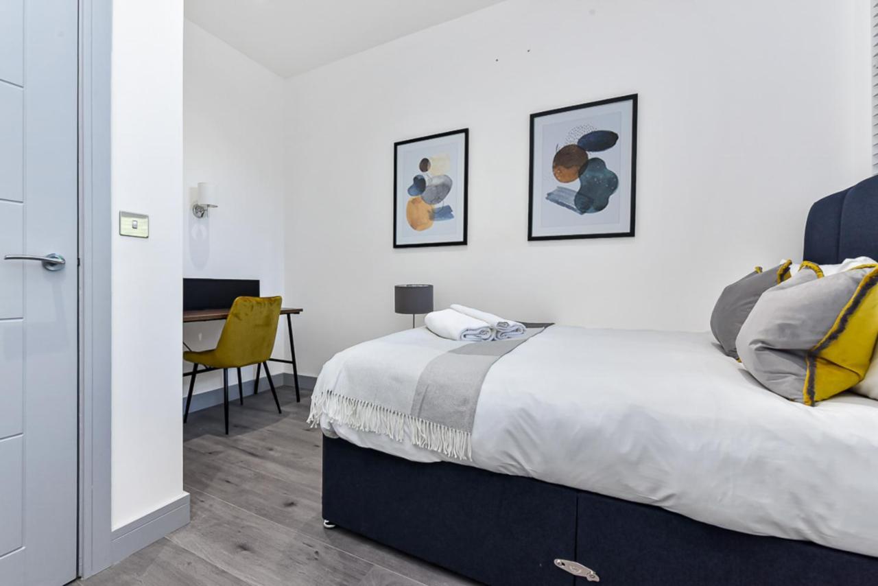 Lovely 2 Bedroom Apartment In Greater London Eksteriør billede