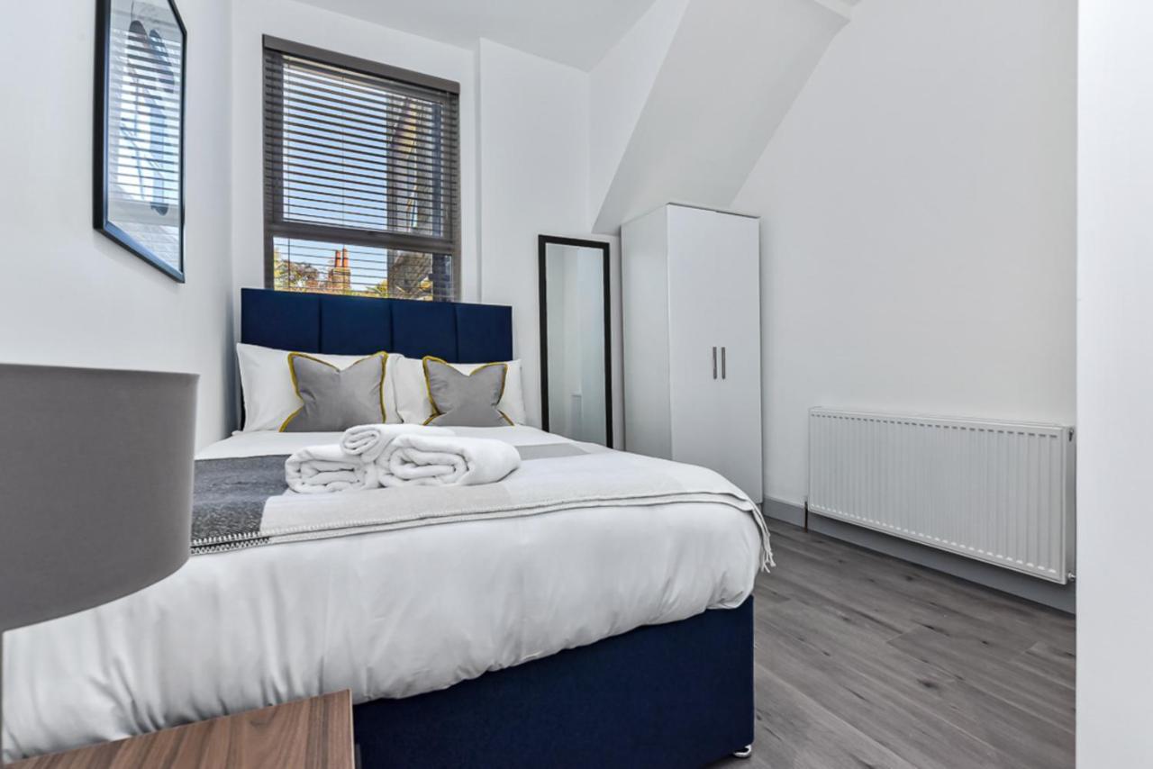 Lovely 2 Bedroom Apartment In Greater London Eksteriør billede